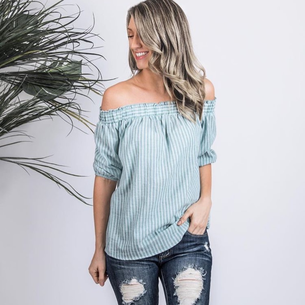 Off shoulder boutique blouse